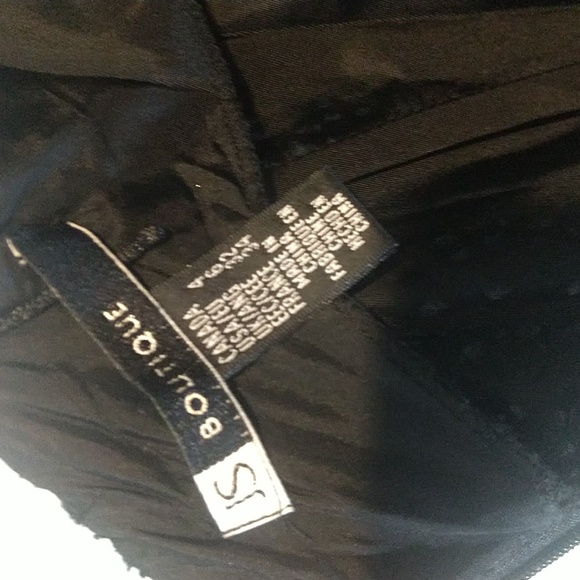 Gown - Picture 8 of 10